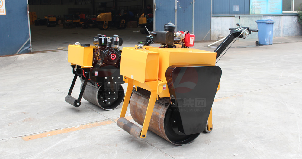 小型壓路機(jī) 小型壓路機(jī)