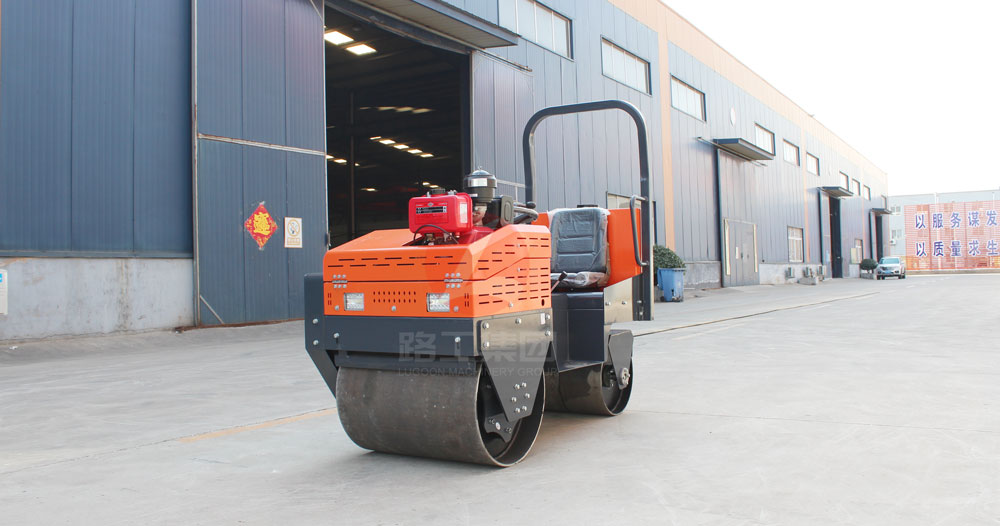 小型壓路機(jī) 小型壓路機(jī)